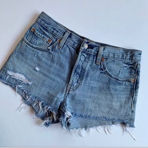 levi’s 501 cut off distressed denim shorts